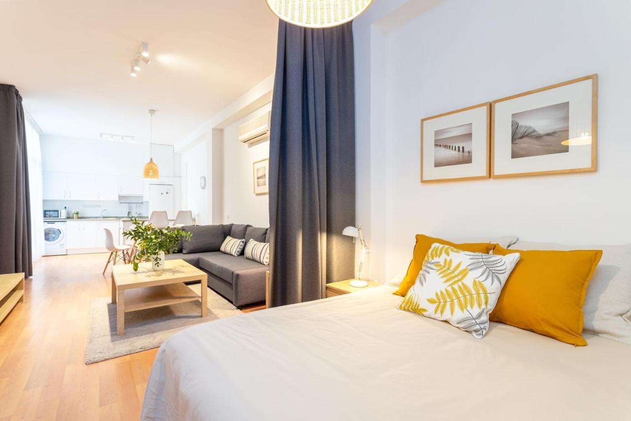 Apartamento Souviron Малага Екстериор снимка