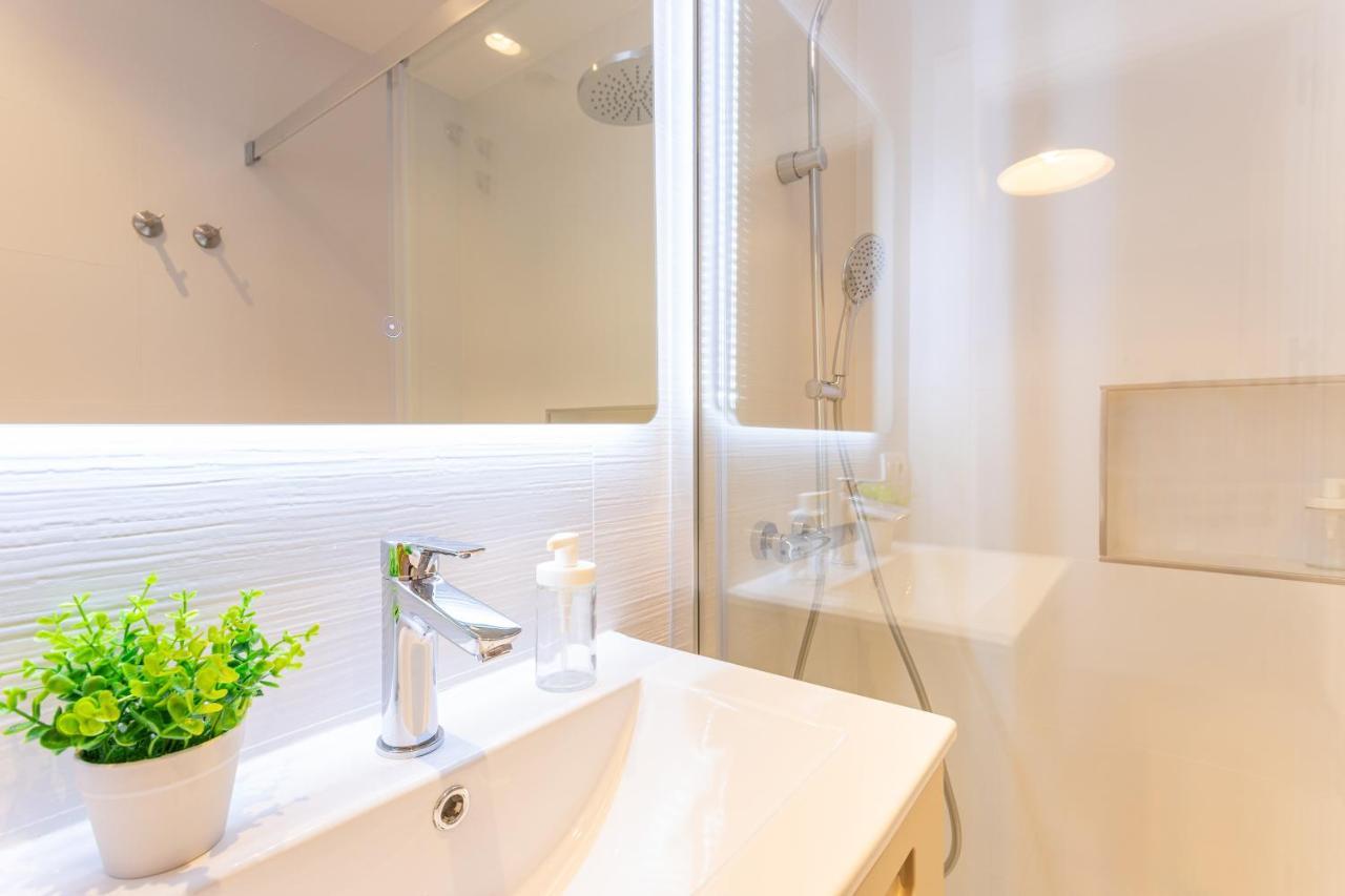Apartamento Souviron Малага Екстериор снимка