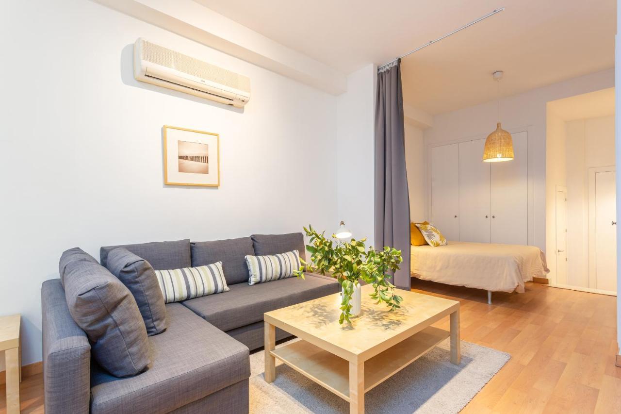 Apartamento Souviron Малага Екстериор снимка
