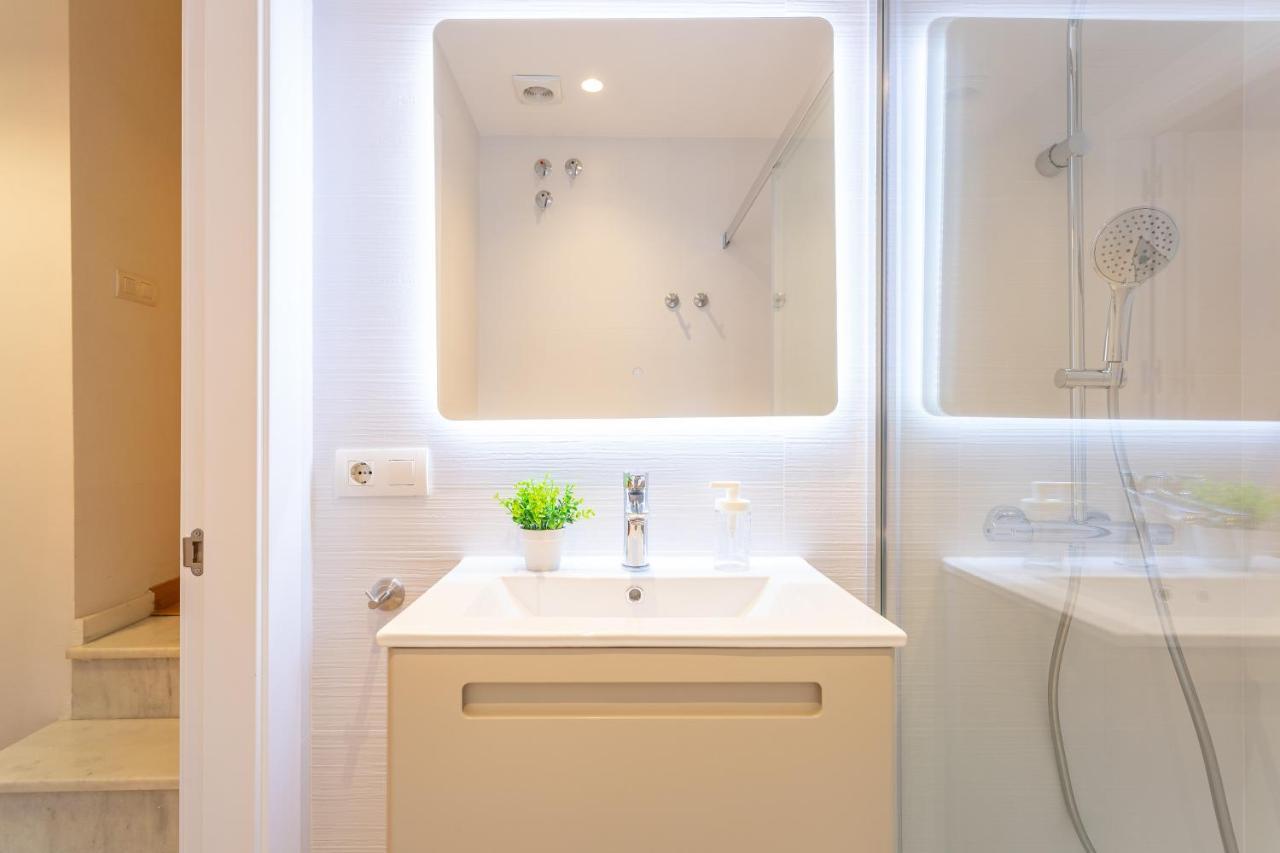 Apartamento Souviron Малага Екстериор снимка